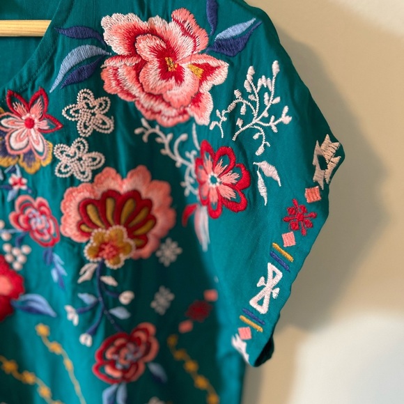 Savanna Jane Teal Classic Dolman Sleeve Embroidered Top - Picture 7 of 9